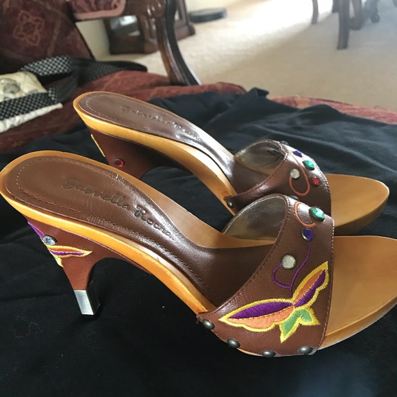 Gabriella Rocha - Picture 4 of 4